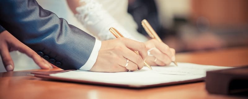 Se remarier après un divorce prononcé à l’étranger : les conditions de validité - Notaire Ville-d'Avray 92410 - Office Notarial Maître Delphine MARIE-SUTTER